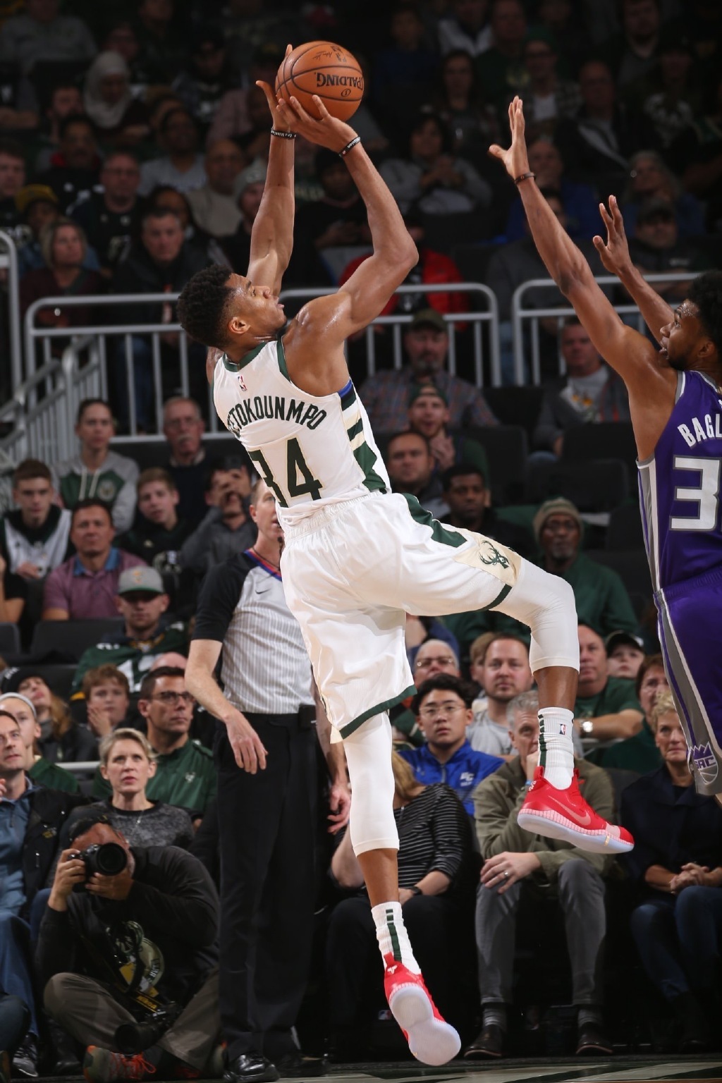 比分无法完全体现比赛内容（比分不足以呈现比赛全貌）