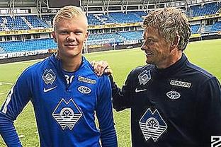 NBA球队战术解析：雄鹿防守策略调整,