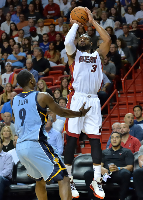 海登海姆2-1逆转弗赖堡，席默尔、迈因卡破门（海登海姆2比1逆转弗赖堡：席默尔、迈因卡相继建功）