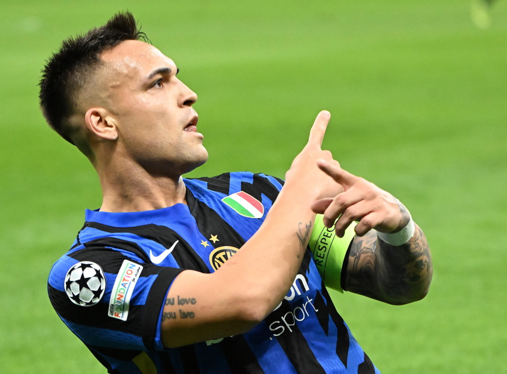 图片报：多特内部认为小贝林踢得过于保守，不过仍然信任他（图片报：多特内部认为小贝林风格偏谨慎，但对他的信任未动摇）