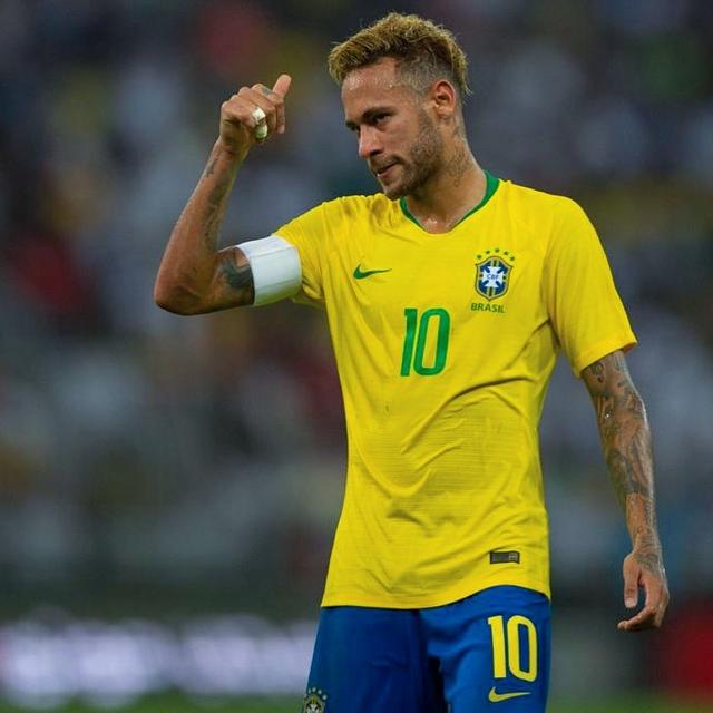 🎮布达佩斯Major：黑色闪光隐身，黑豹1-2遭NaVi爆冷淘汰（🎮布达佩斯Major冷门：黑色闪光迷失，NaVi 2-1送黑豹出局）