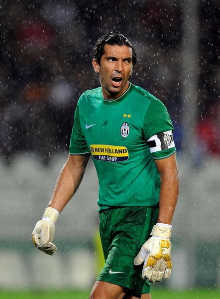 3球2助攻!卡尔刷新拜仁德甲年满18岁之前球员进球参与纪录（3球2助攻！卡尔改写拜仁德甲未满18岁球员的进球参与纪录）