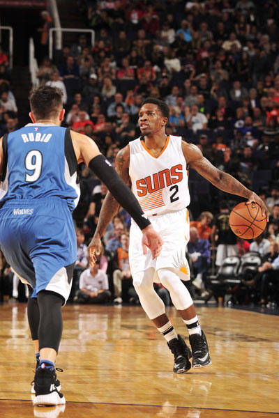 10分优势变5分！考文垂近两轮不胜，主帅兰帕德压力陡增（10分领先缩水至5分！考文垂连两轮未取胜，兰帕德压力飙升）