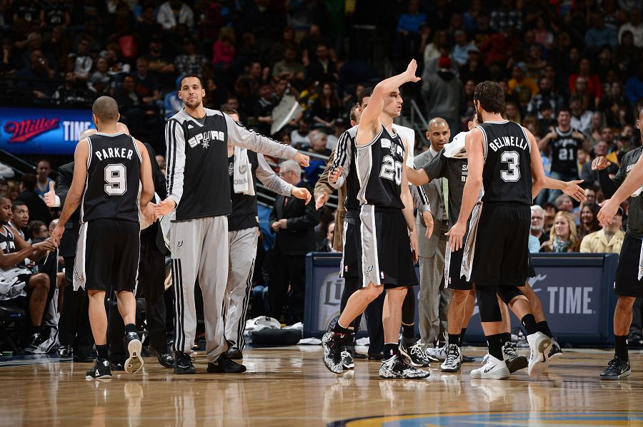 WNBA赛季赛程公布，各队积极备战（WNBA新赛季赛程出炉，各队加紧备战）