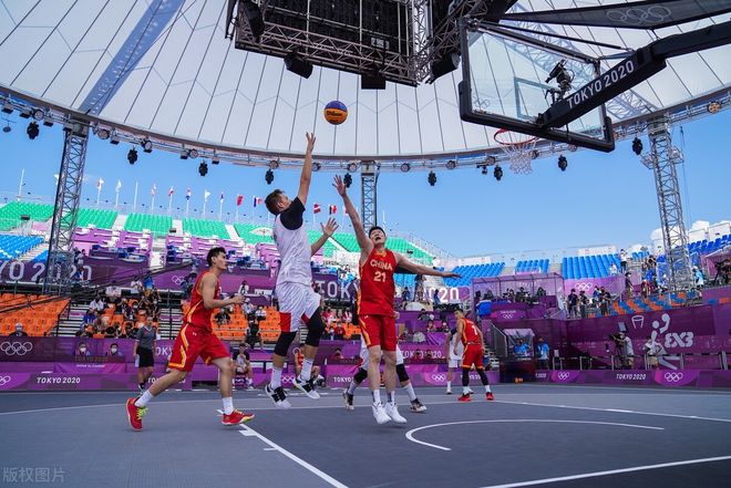 罗伯逊：制胜点球确实有点勉强，希望能继续与萨拉赫并肩作战（罗伯逊：那粒制胜点球略显牵强 仍盼与萨拉赫并肩作战）