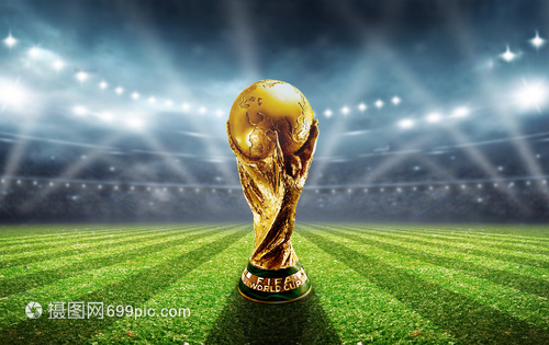 欧冠战报：库杜斯、西蒙斯点射，热刺3-0布拉格斯拉维亚（欧冠快讯：库杜斯、西蒙斯点球破门，热刺3-0完胜布拉格斯拉维亚）